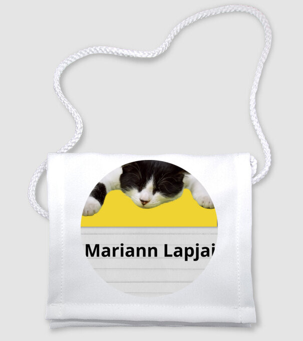 minta fehér pólón