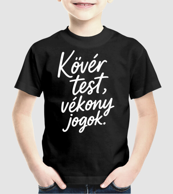  minta fekete pólón